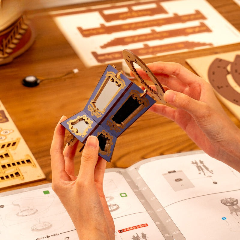 Carousel music box diy handmade decompression octave box children's fun assembled building blocks children's toys holiday gift