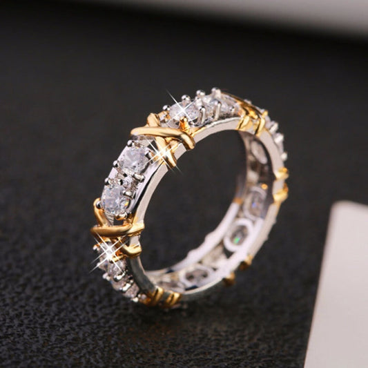 Luxury Sparkling Zirconia Crossover Ring Women's Fashion Simple Circle Ring